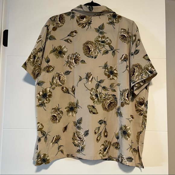 Scorpio | Vintage Button Up Shirt - Picture 9 of 14